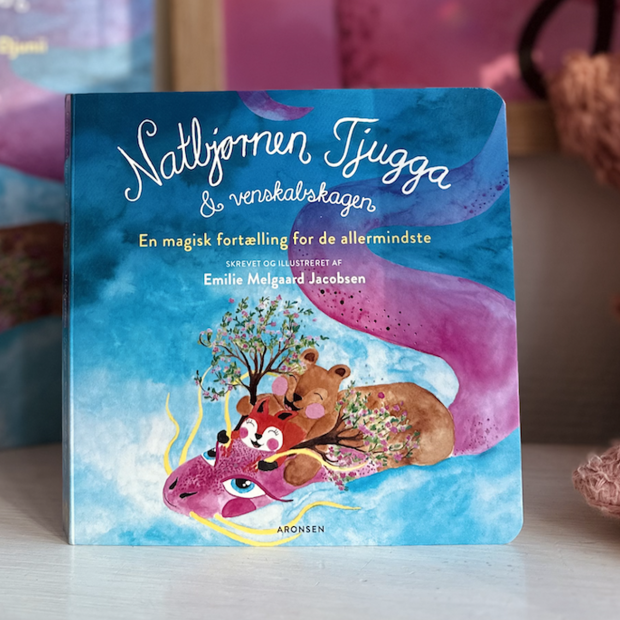 TJUGGA - NATBJØRNEN TJUGGA OG VENSKABSKAGEN (PAPBOG)