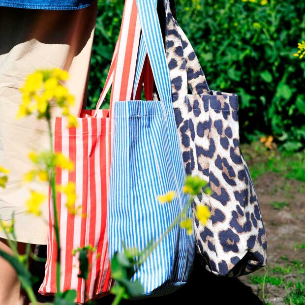 BLACK COLOUR - NELLA CANVAS BAG | RED/ROSE