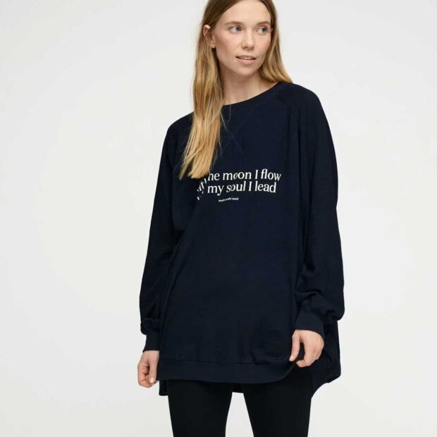 MOSHI MOSHI MIND - NOVEMBER SWEAT | DARK NAVY