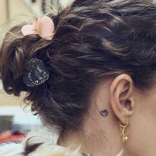 MAANESTEN - AMO SMALL HAIRCLAW BLUSH