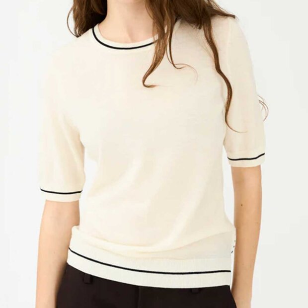 IVY COPENHAGEN - ESSEX CONTRAST SS O-NECK KNIT | ECRU