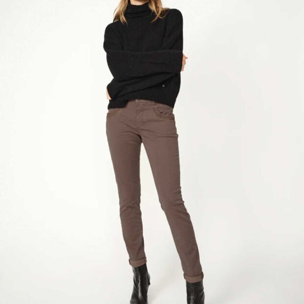 MOS MOSH - NAOMI TREASURE BUKSER | FALCON