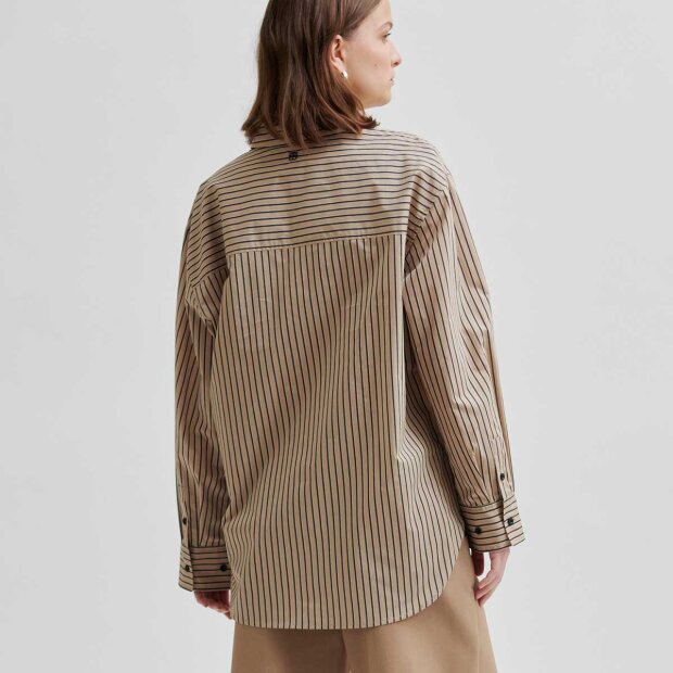 SECOND FEMALE - SERINA SHIRT | CAMEL