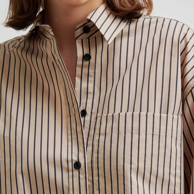 SECOND FEMALE - SERINA SHIRT | CAMEL