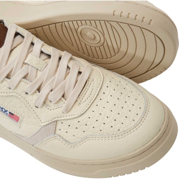 AUTRY -  MEDALIST LOW SNEAKERS | PINECONE