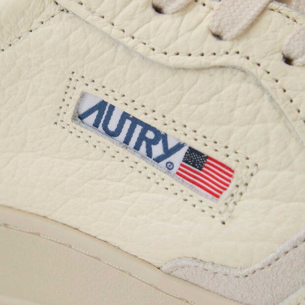 AUTRY -  MEDALIST LOW SNEAKERS | PINECONE