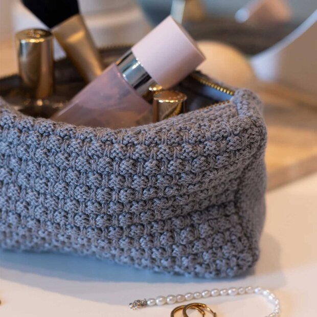 BY LOHN - KNITTED CLUTCH | GREY MELANGE