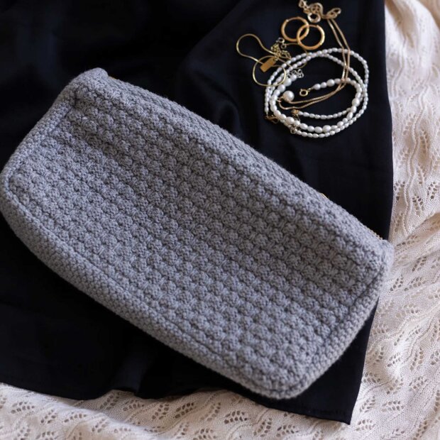 BY LOHN - KNITTED CLUTCH | GREY MELANGE