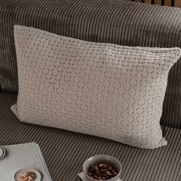 BY LOHN - KNITTED CUSHION - SQUARE | BEIGE MELANGE