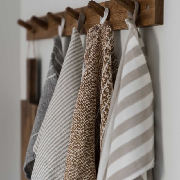 ERNST - VISKESTYKKE 47X70 CM | BEIGE/HVID SMAL STRIB