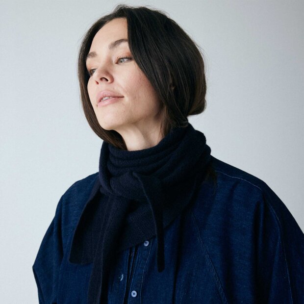 FRAU - DOHA CASHMERE TØRKLÆDE LARGE | NAVY
