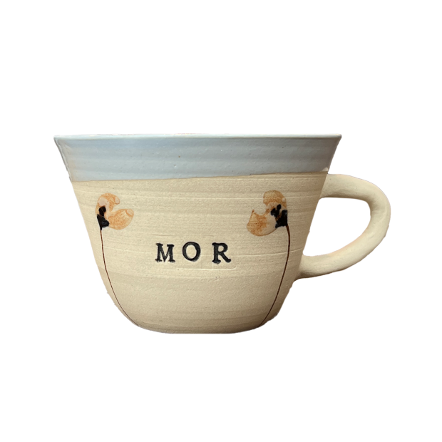 STINEMEI KERAMIK - PERSONLIG KOP M/HANK | MOR/BLÅ/MILD BLOMST