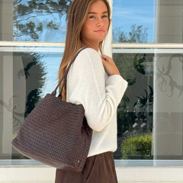 DEPECHE - SOFYA SHOULDERBAG | DARK BROWN