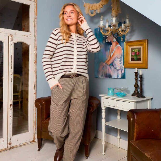 BLACK COLOUR - DELL STRIBET CARDIGAN | OFF WHITE