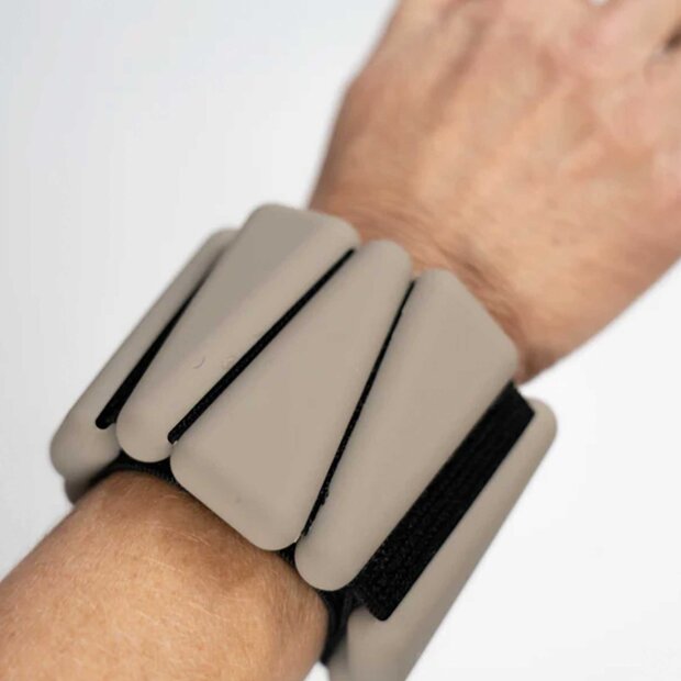 GOYOGI - INFINITY WEIGHT BANGLES | SAND