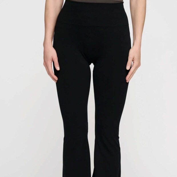 MOSHI MOSHI MIND - FLARE LEGGINGS | BLACK