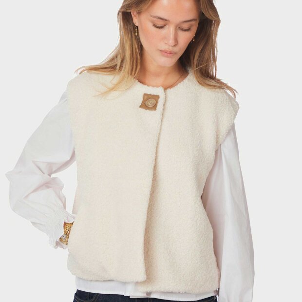 NEO NOIR - ANJANNA TEDDY VEST | IVORY