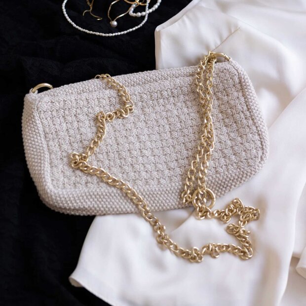 BY LOHN - KNITTED CLUTCH CROSSBODY CHAIN | BEIGE MELANGE