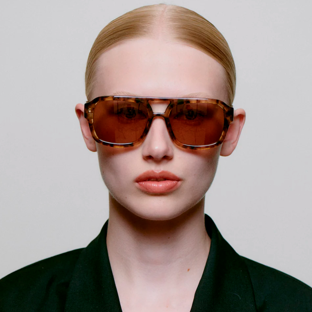 A. KJÆRBEDE - KAYA SOLBRILLER | COQUINA