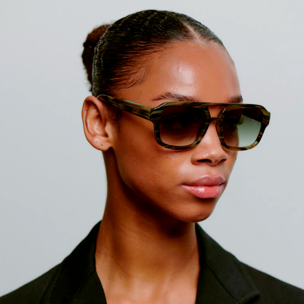 A. KJÆRBEDE - KAYA SOLBRILLER | STRIPED HORN