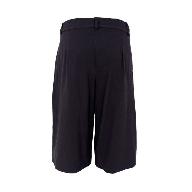 BLACK COLOUR - DAVINA PLEATED SHORTS | BLACK