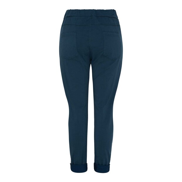 MARTA DU CHATEAU - KALIE BUKSER | PETROLIO