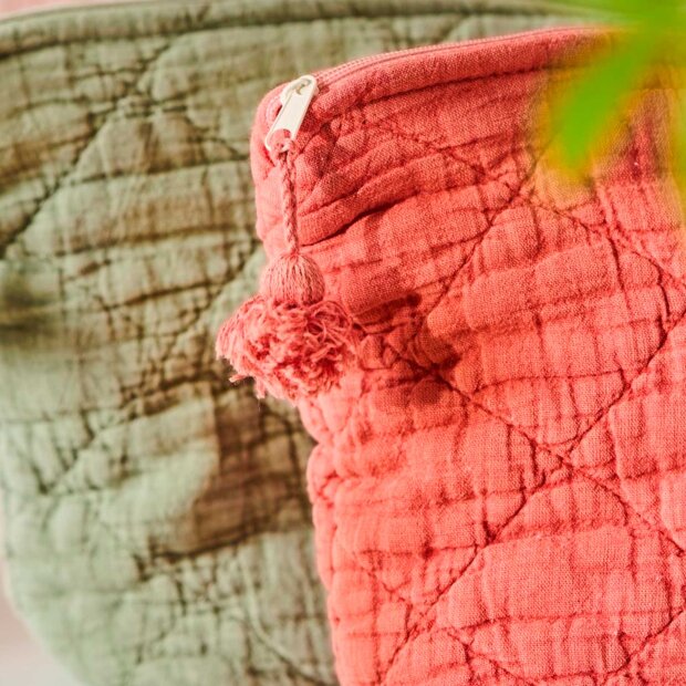 IB LAURSEN - TOILETTASKE QUILTET 18X28 CM | MELON