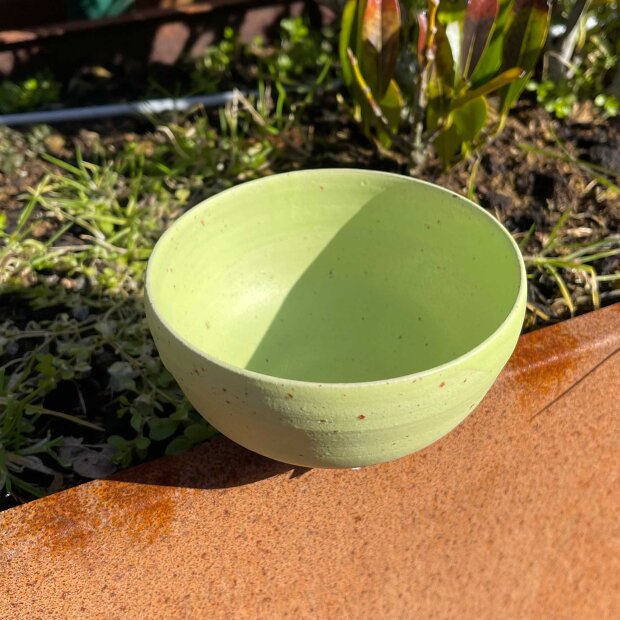SANDKAAS KERAMIK - SKÅL NO. 4 | LYSEGRØN