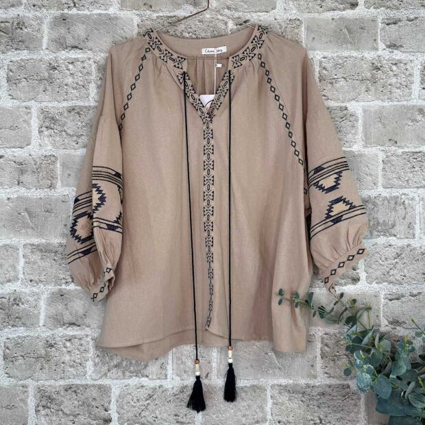 CABANA LIVING - NILLOU BLUSE | CAMEL