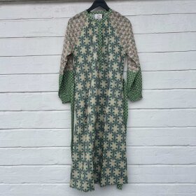 MICHALA WIESNECK - DIBS KJOLE