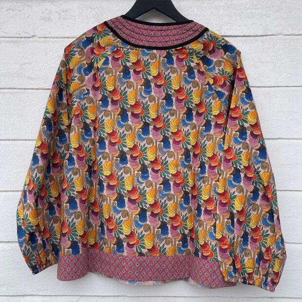 MICHALA WIESNECK - ZAG BLUSE