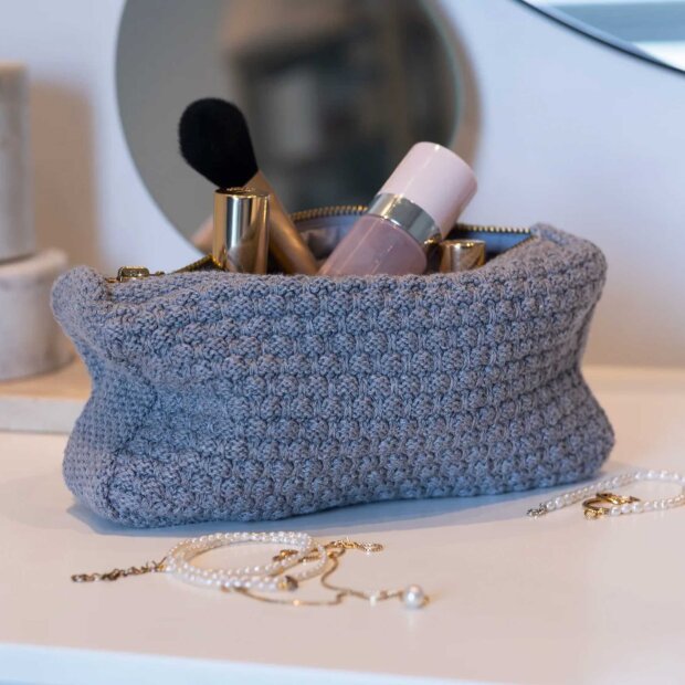 BY LOHN - KNITTED CLUTCH | GREY MELANGE