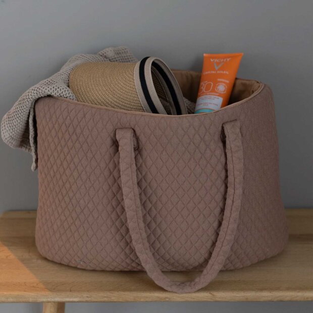 BY LOHN - QUILTED MAXI BAG | BROWN SUGAR
