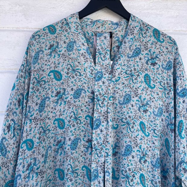 RELOVE AND ROSES - NELLY SKJORTE | GRÅ/LYSEBLÅ