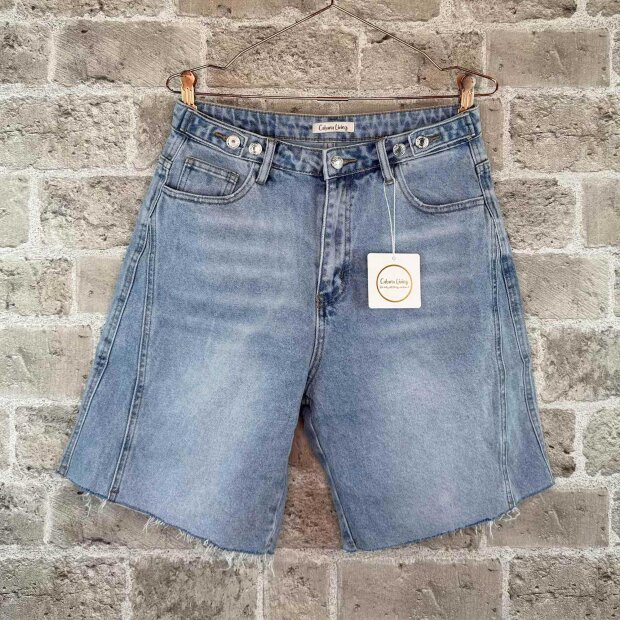 CABANA LIVING - SOFIA SHORTS | LIGHT DENIM