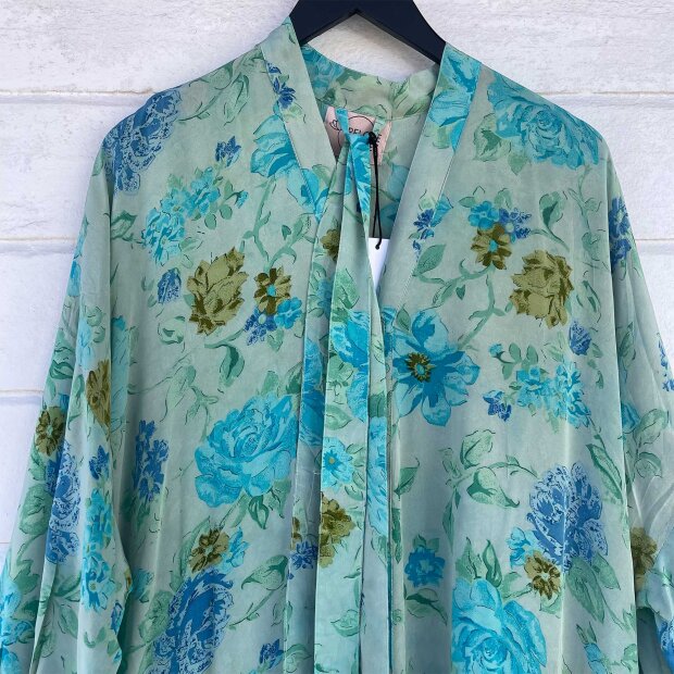 RELOVE AND ROSES - NELLY KJOLE | LIGHT BLUE