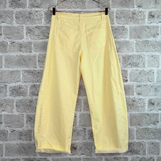 CABANA LIVING - JAMY BUKSER | YELLOW