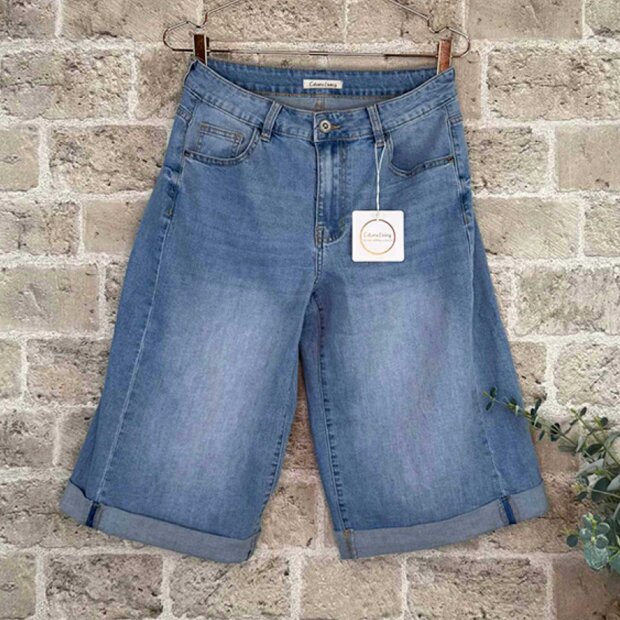 CABANA LIVING - AMILJA SHORTS | LIGHT DENIM