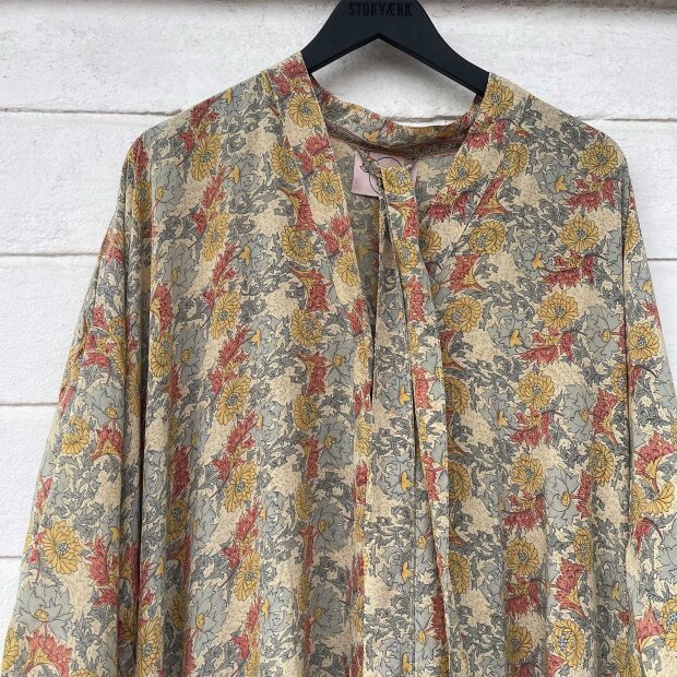 RELOVE AND ROSES - NELLY KJOLE | MULTI FLOWER