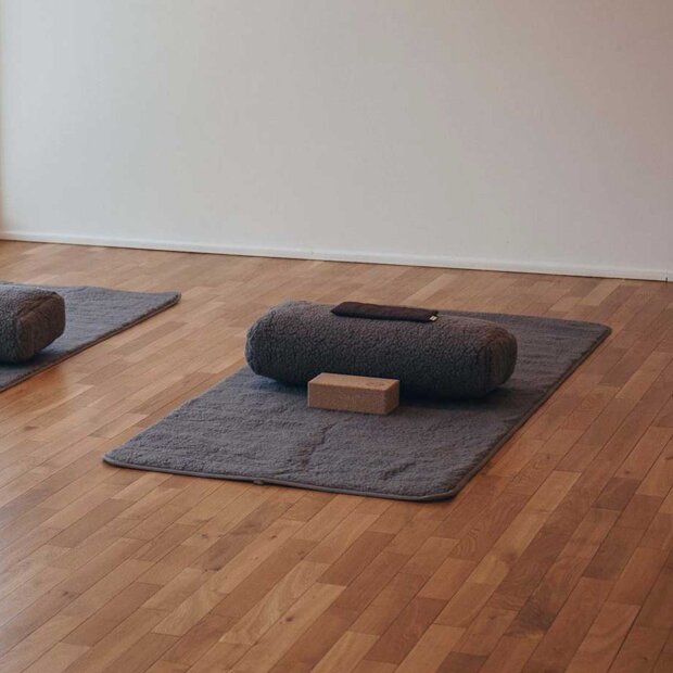 GOYOGI - RELEASE WOOL YOGA MAT | LIGHT BROWN