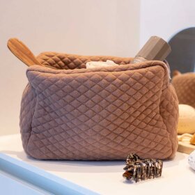 BY LOHN - QUILTED TOILET BAG | BROWN SUGAR