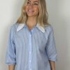 CONTINUE COPENHAGEN - NELLY STRIPE EMB SHIRT | BLUE STRIPE CONTINUE COPENHAGEN - NELLY STRIPE EMB SHIRT | BLUE STRIPE