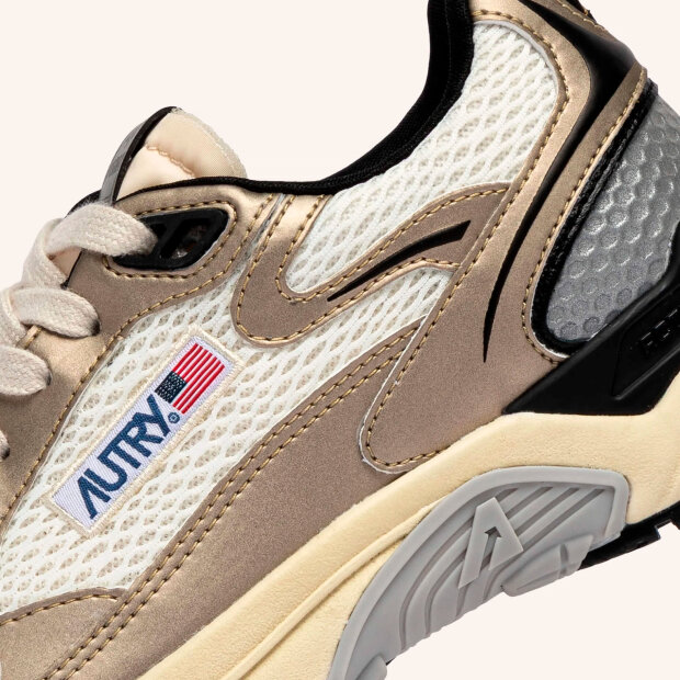AUTRY - HYPERWAY LOW SNEAKERS | PLAT/BLK