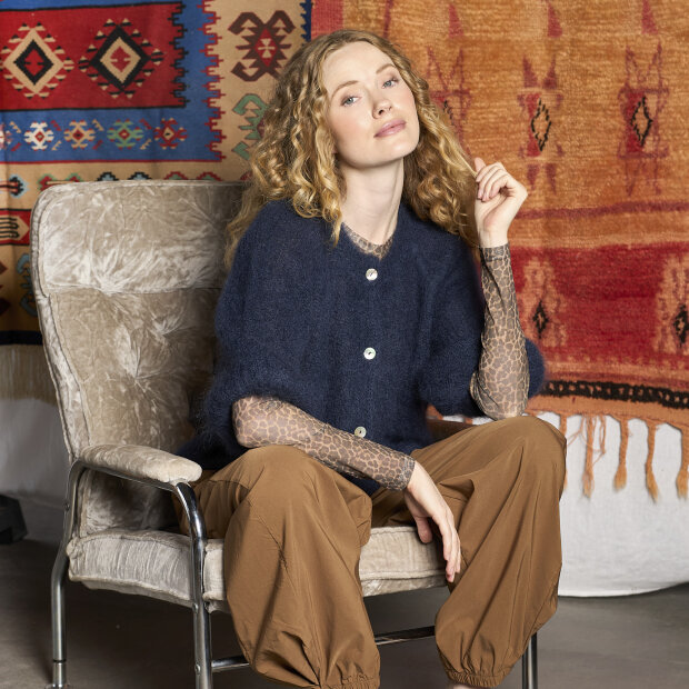 BLACK COLOUR - BJOERK PATENT KNIT CARDIGAN  | NAVY