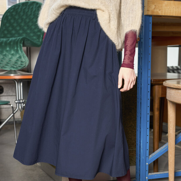 BLACK COLOUR - DELLA SKIRT | NAVY