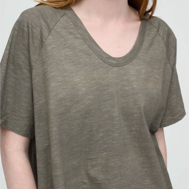 MOSHI MOSHI MIND - FAVOURITE T-SHIRT | KHAKI GRAY