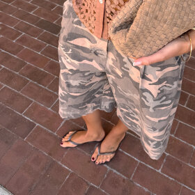 MARTA DU CHATEAU - ZURI SHORTS
