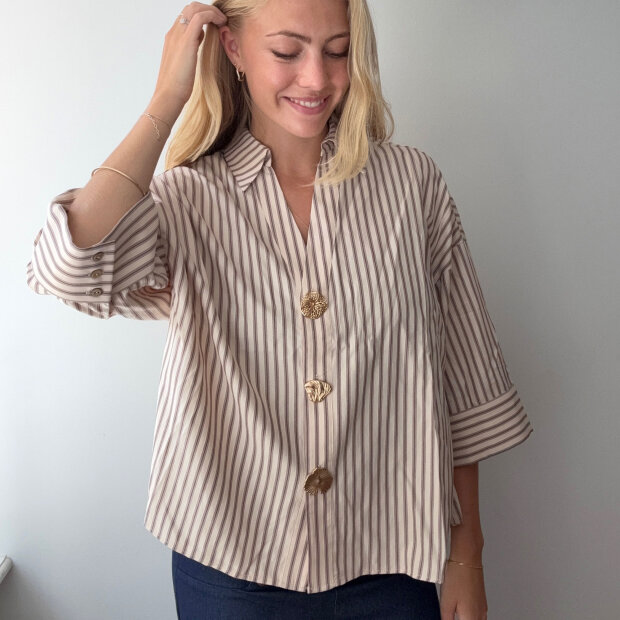 CONTINUE COPENHAGEN - AUGUSTA BROWN STRIPE SHIRT | BROWN STRIPE