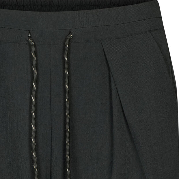 RETHINKIT STUDIOS - THE SPORTY SUIT TROUSERS | BLACK