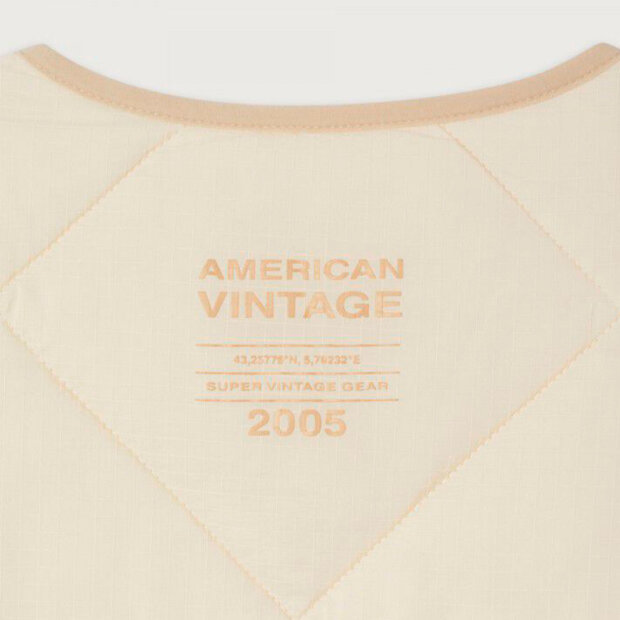 AMERICAN VINTAGE - YUPIBAM QUILTET VEST | CREME